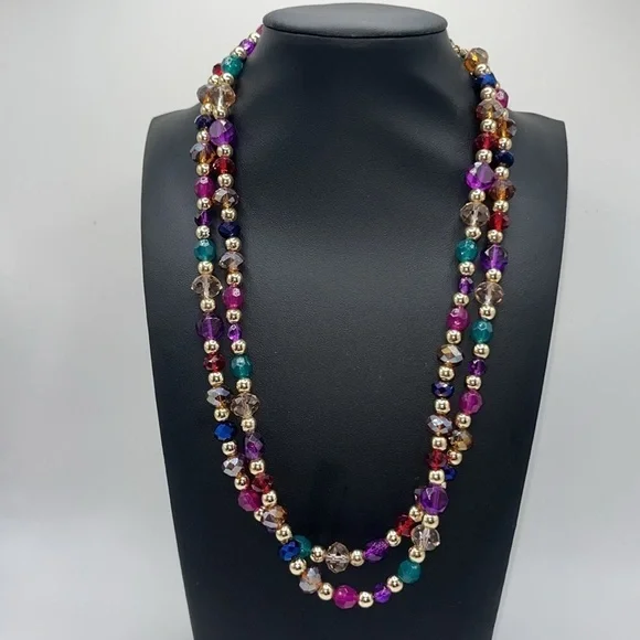 Beautiful colorful iridescent jewel tone beaded necklace and clip on earrings - Picture 3 of 14